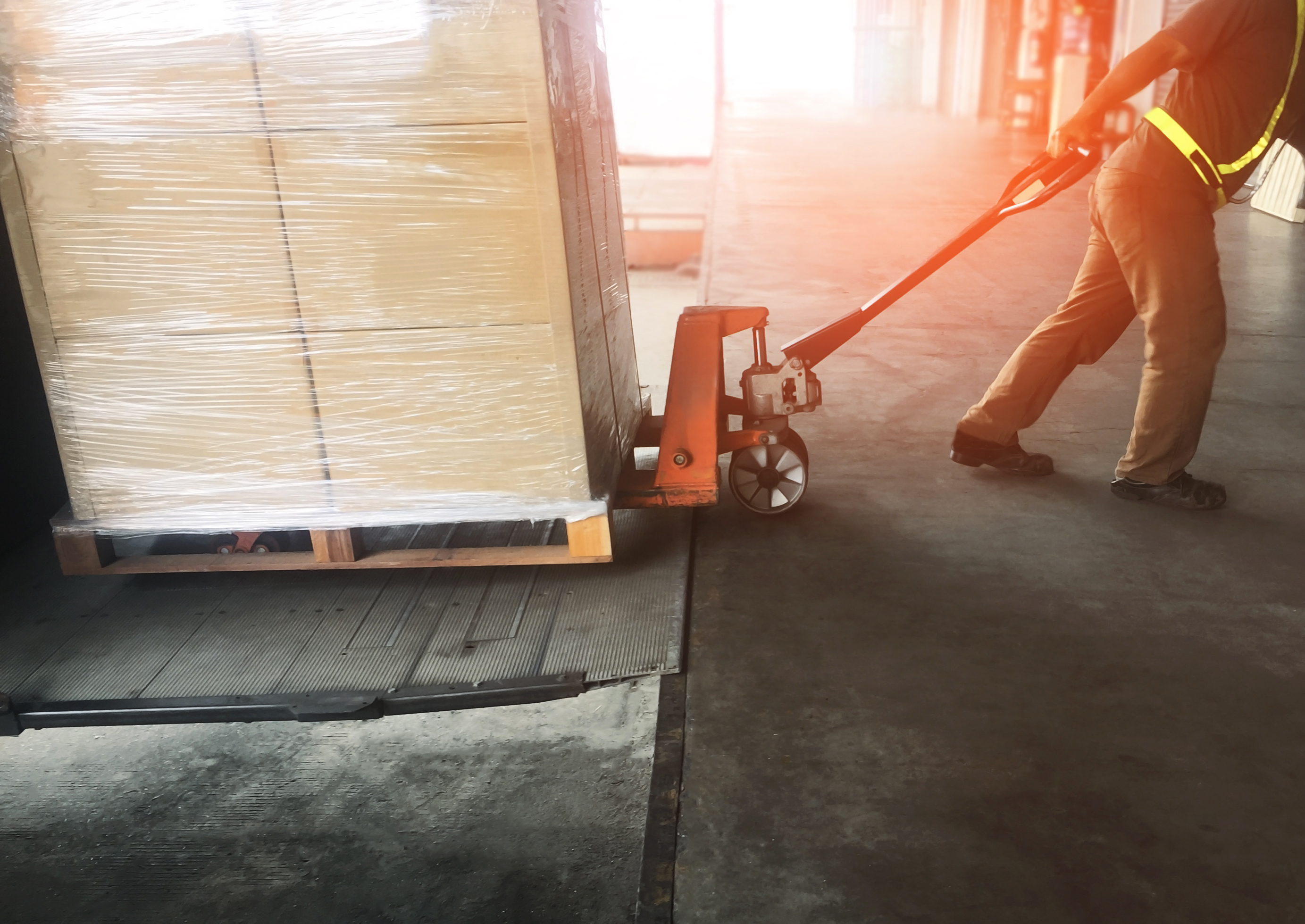 Ausbildung, Unterweisung, Umgang mit Flurförderzeugen (z. B. Gabelstapler, Hubarbeitsbühnen)