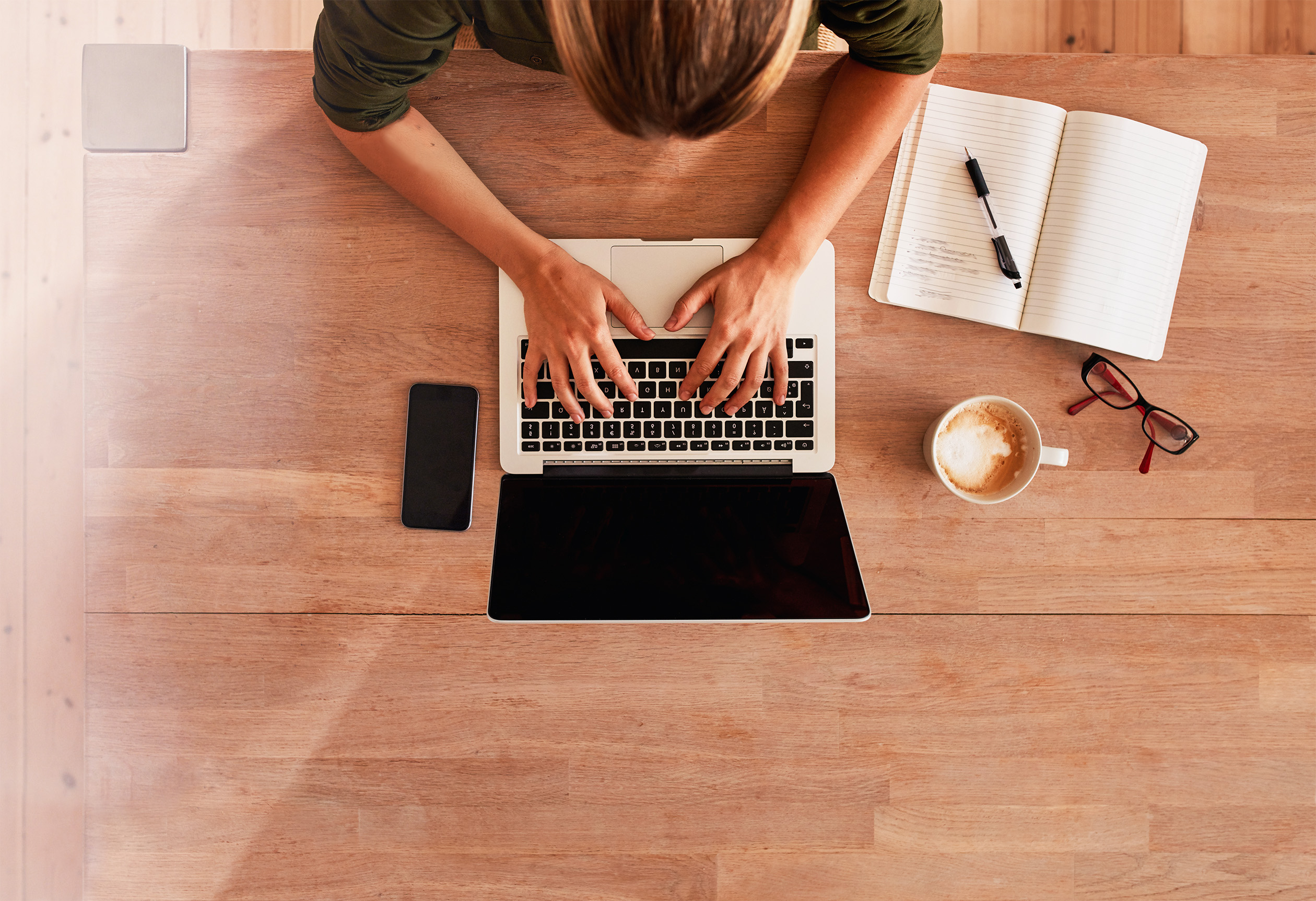 Sicher mobil arbeiten im Gesundheitswesen und in Behörden (mit BYOD) [click & explore]